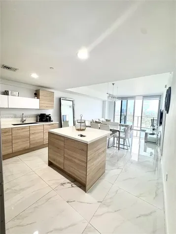 16385 Biscayne Boulevard Sunny Isles Beach FL 33160
