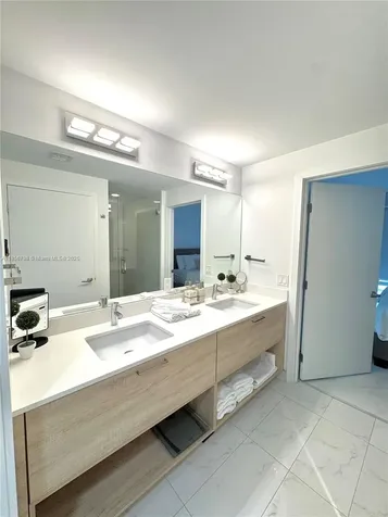 16385 Biscayne Boulevard Sunny Isles Beach FL 33160