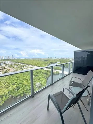 16385 Biscayne Boulevard Sunny Isles Beach FL 33160