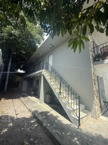 414 SW 15th Avenue Miami FL 33135