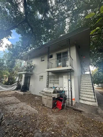 414 SW 15th Avenue Miami FL 33135