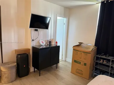 16919 N Bay Road Sunny Isles Beach FL 33160