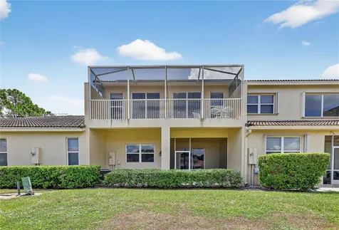 9302 World Cup Way Port St. Lucie FL 34986