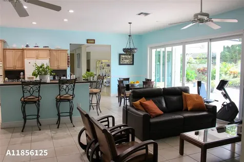 15255 SW 80th Avenue Palmetto Bay FL 33157