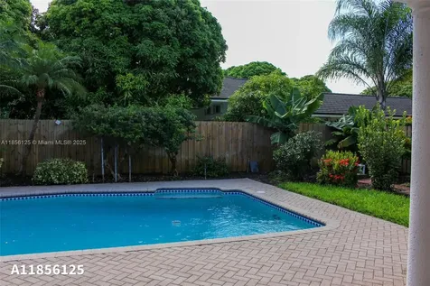 15255 SW 80th Avenue Palmetto Bay FL 33157