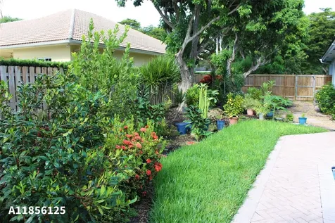 15255 SW 80th Avenue Palmetto Bay FL 33157