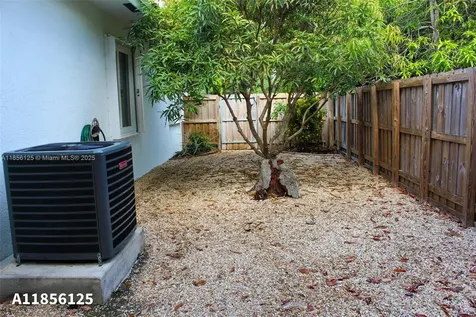 15255 SW 80th Avenue Palmetto Bay FL 33157