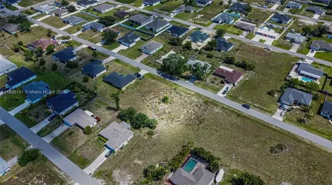 309 NW 4th Terrace Cape Coral FL 33993