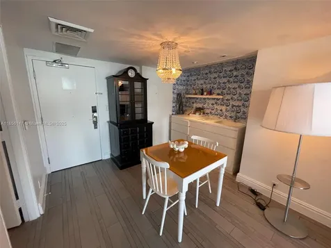 1100 West Avenue Miami Beach FL 33139
