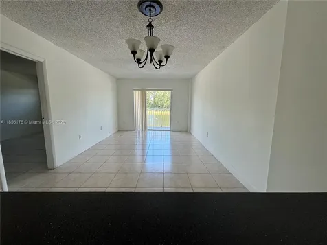 16465 NE 22nd Avenue North Miami Beach FL 33160