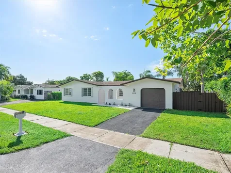 9310 SW 165th Street Palmetto Bay FL 33157