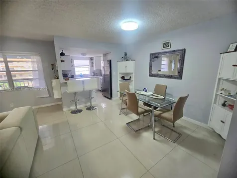 5300 Washington Street Hollywood FL 33021