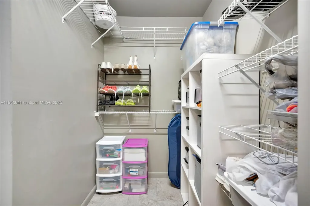 553 Riverside Drive Palm Beach Gardens FL 33410