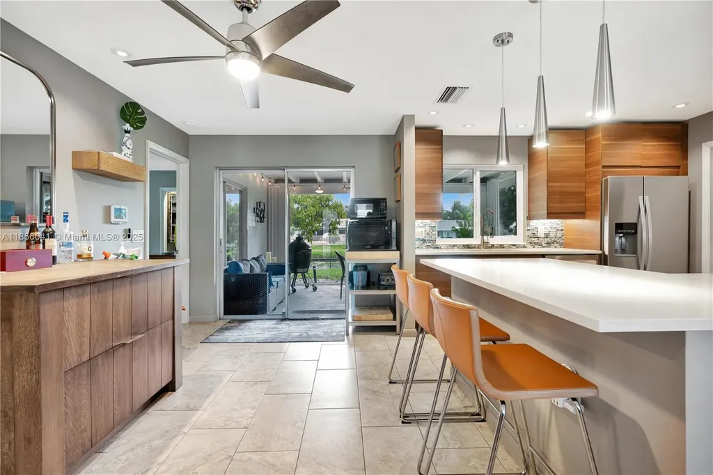 553 Riverside Drive Palm Beach Gardens FL 33410