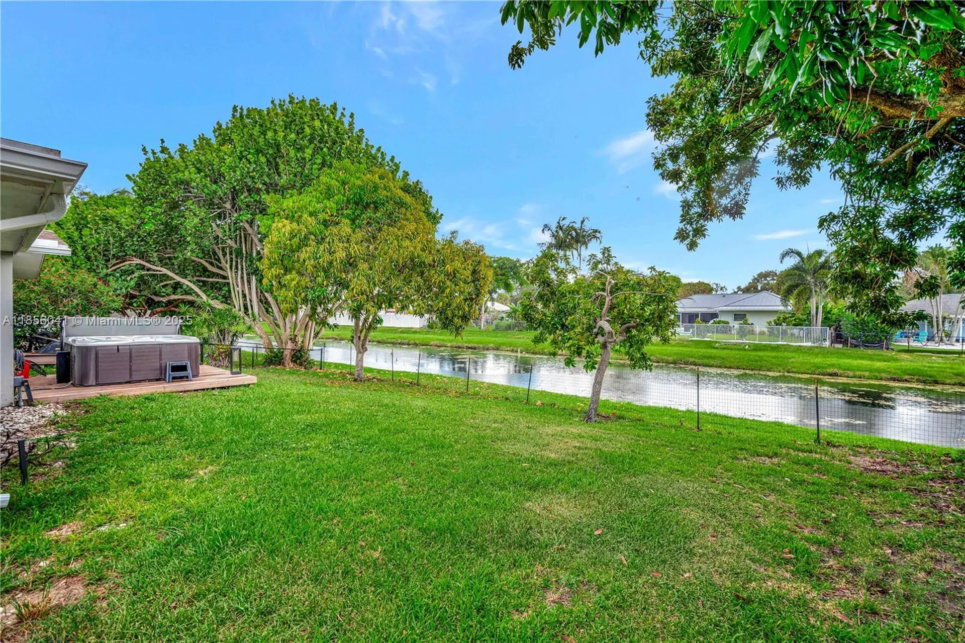 553 Riverside Drive Palm Beach Gardens FL 33410