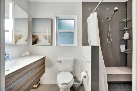 553 Riverside Drive Palm Beach Gardens FL 33410