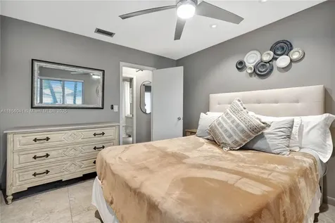 553 Riverside Drive Palm Beach Gardens FL 33410