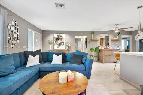 553 Riverside Drive Palm Beach Gardens FL 33410