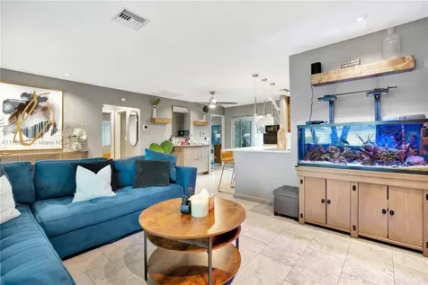 553 Riverside Drive Palm Beach Gardens FL 33410