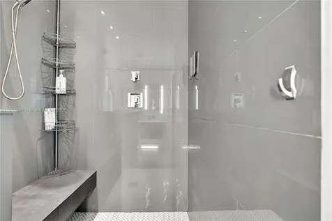 553 Riverside Drive Palm Beach Gardens FL 33410