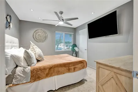 553 Riverside Drive Palm Beach Gardens FL 33410