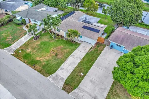 553 Riverside Drive Palm Beach Gardens FL 33410