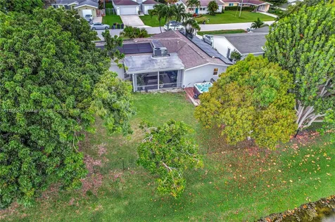 553 Riverside Drive Palm Beach Gardens FL 33410