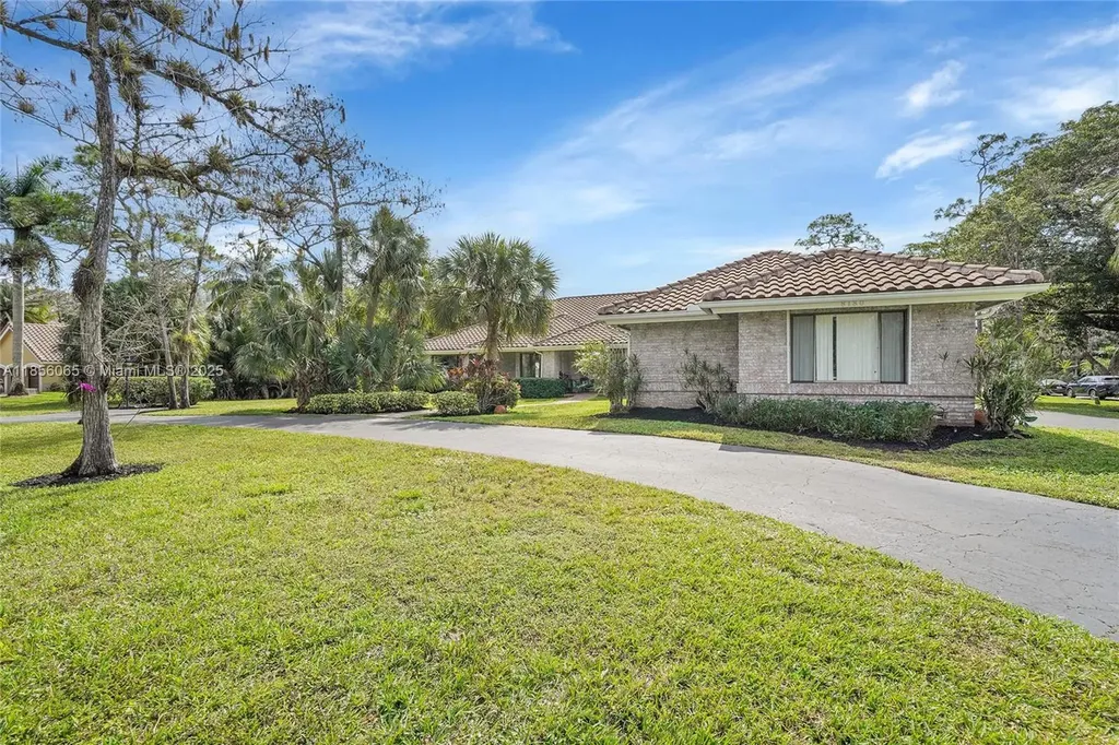 8180 NW 51st Place Coral Springs FL 33067