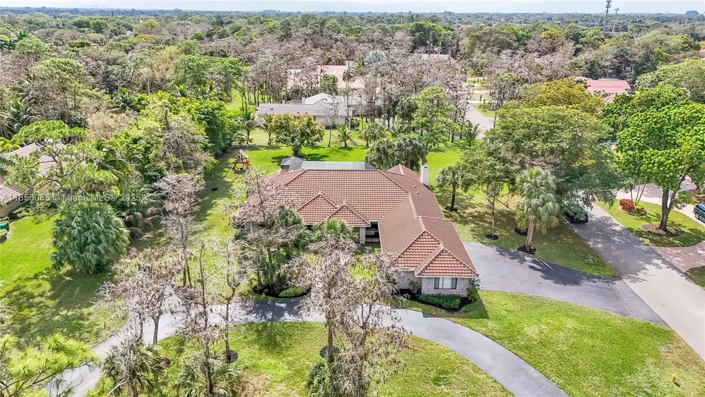 8180 NW 51st Place Coral Springs FL 33067