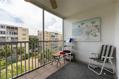 619 NE 14th Avenue Hallandale Beach FL 33009