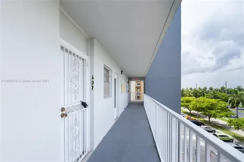 619 NE 14th Avenue Hallandale Beach FL 33009
