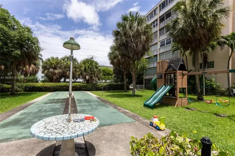 619 NE 14th Avenue Hallandale Beach FL 33009