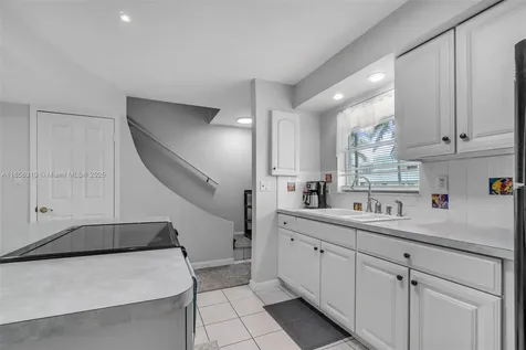 87455 Old Highway Plantation Key FL 33036