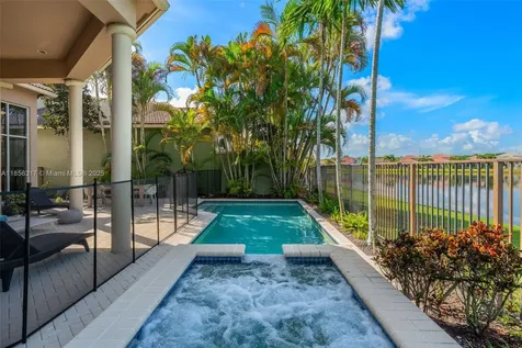 17771 Lake Azure Way Boca Raton FL 33496