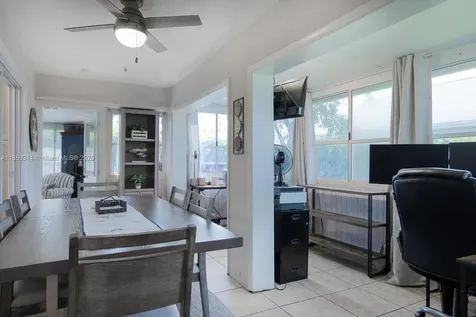 715 SE 22nd Lane Homestead FL 33033