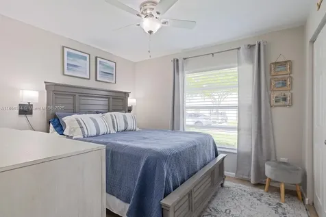 715 SE 22nd Lane Homestead FL 33033