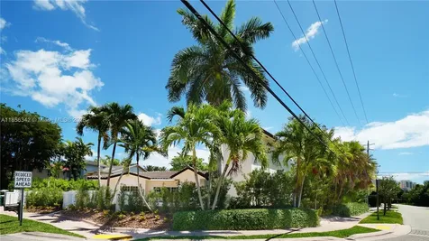 691 Ridgewood Road Key Biscayne FL 33149