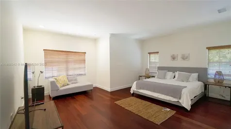 691 Ridgewood Road Key Biscayne FL 33149