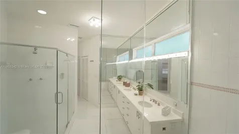 691 Ridgewood Road Key Biscayne FL 33149