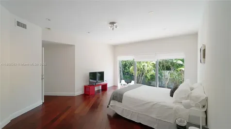 691 Ridgewood Road Key Biscayne FL 33149