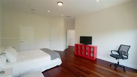691 Ridgewood Road Key Biscayne FL 33149