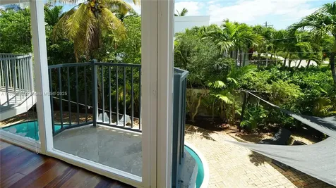 691 Ridgewood Road Key Biscayne FL 33149