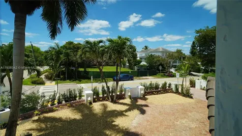 691 Ridgewood Road Key Biscayne FL 33149