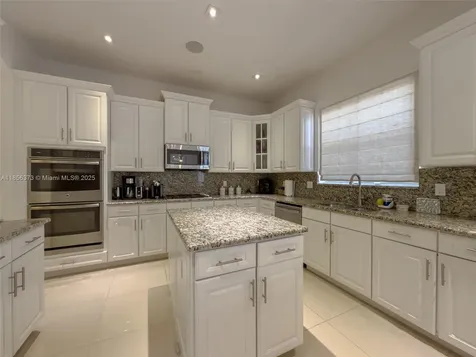 9709 Blue Isle Bay Parkland FL 33076