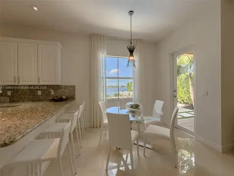 9709 Blue Isle Bay Parkland FL 33076