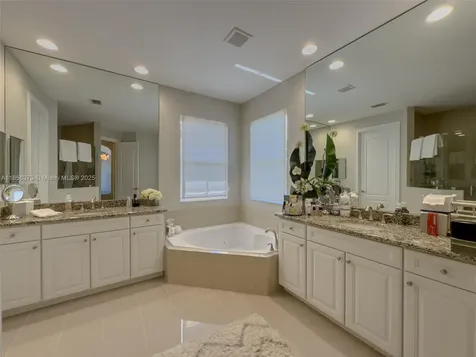 9709 Blue Isle Bay Parkland FL 33076