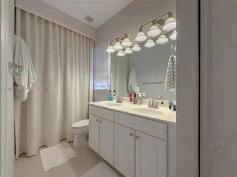 9709 Blue Isle Bay Parkland FL 33076