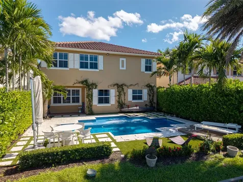 9709 Blue Isle Bay Parkland FL 33076
