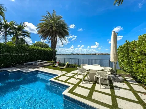 9709 Blue Isle Bay Parkland FL 33076