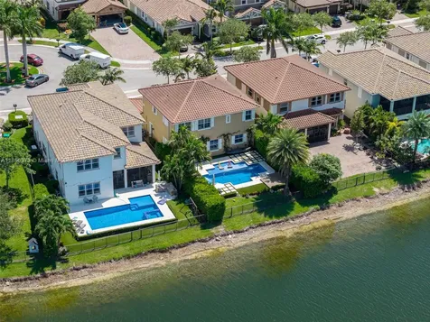 9709 Blue Isle Bay Parkland FL 33076
